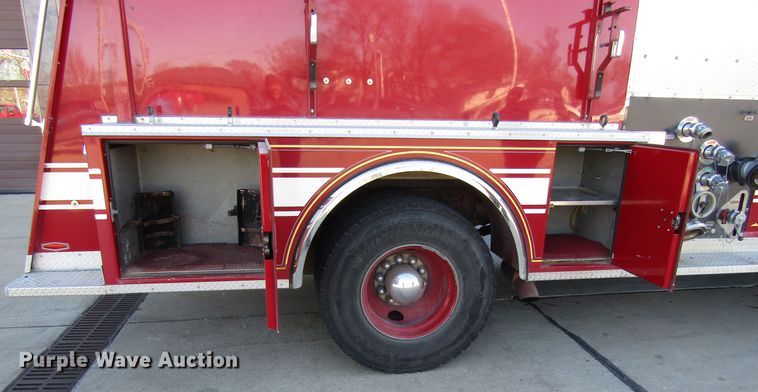 image for item GC9773 1986 Pierce 6V92T  pumper fire truck