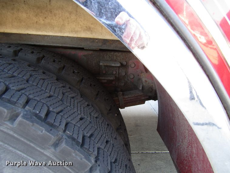 image for item GC9773 1986 Pierce 6V92T  pumper fire truck