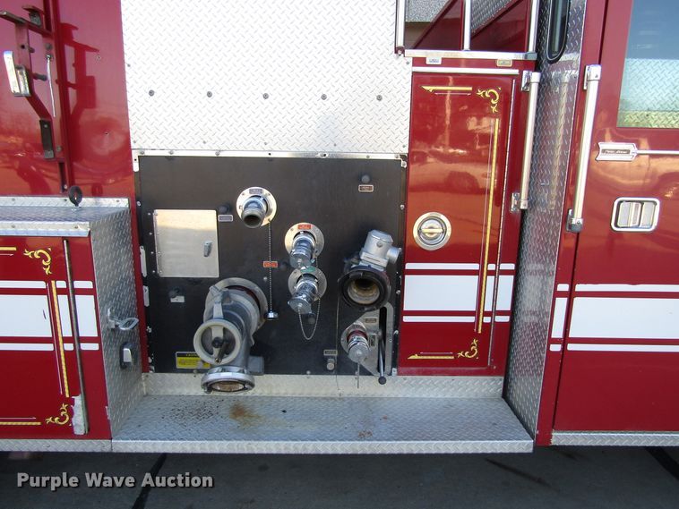 image for item GC9773 1986 Pierce 6V92T  pumper fire truck
