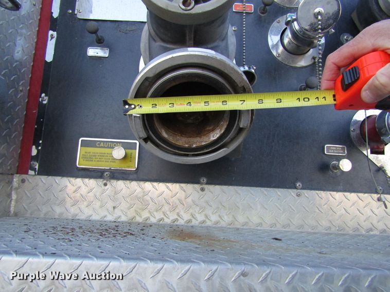 image for item GC9773 1986 Pierce 6V92T  pumper fire truck