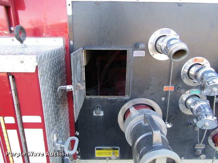 image for item GC9773 1986 Pierce 6V92T  pumper fire truck