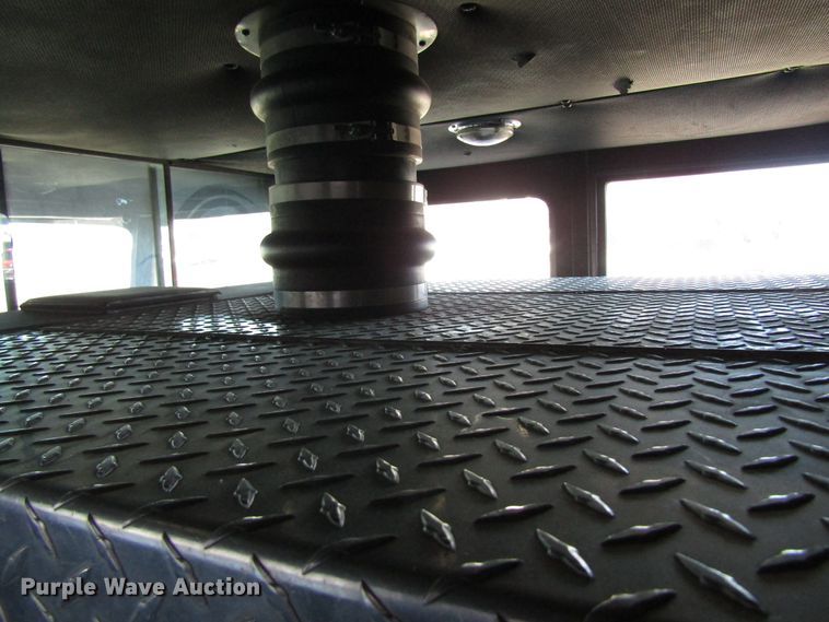 image for item GC9773 1986 Pierce 6V92T  pumper fire truck