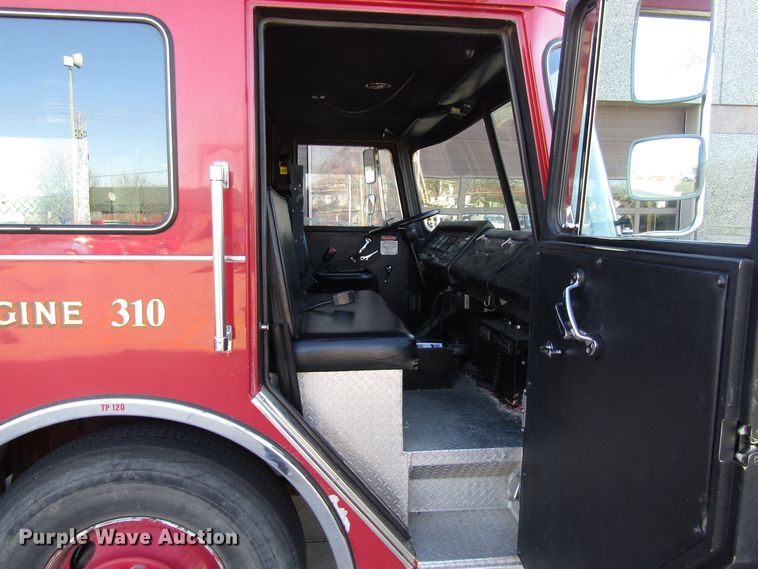 image for item GC9773 1986 Pierce 6V92T  pumper fire truck