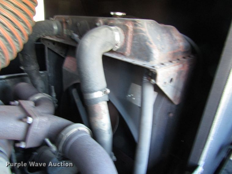 image for item GC9773 1986 Pierce 6V92T  pumper fire truck