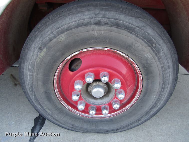 image for item GC9773 1986 Pierce 6V92T  pumper fire truck