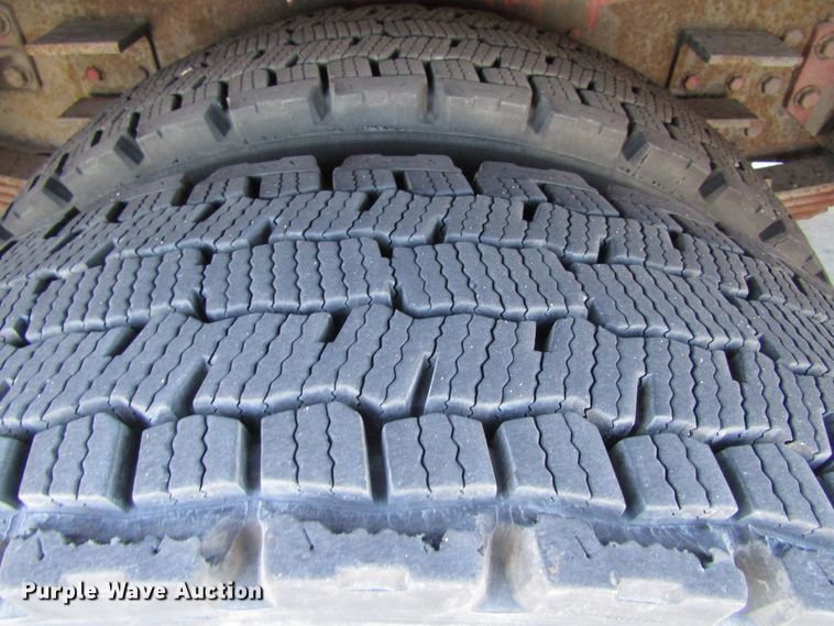 image for item GC9773 1986 Pierce 6V92T  pumper fire truck