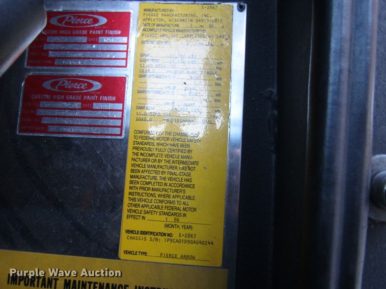 image for item GC9773 1986 Pierce 6V92T  pumper fire truck