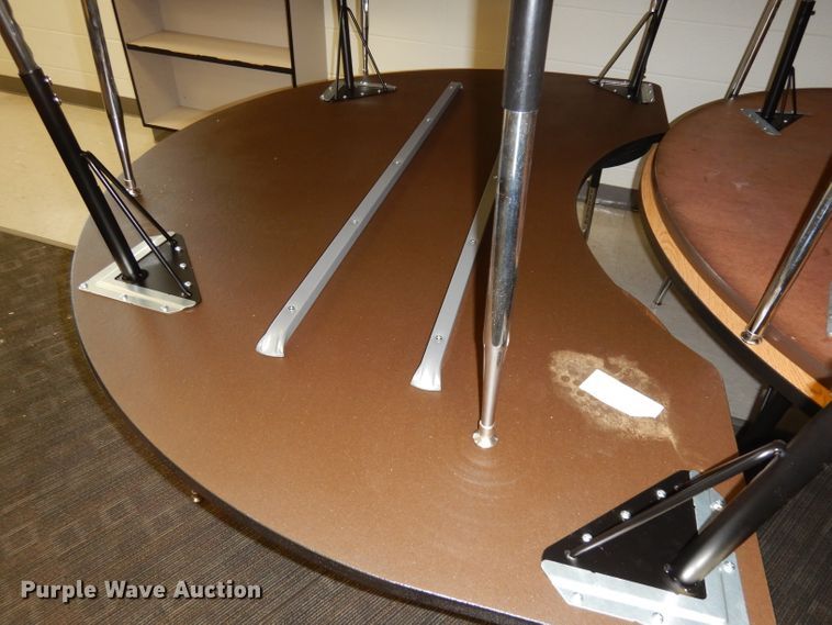 image for item GJ9740 (17) horseshoe tables