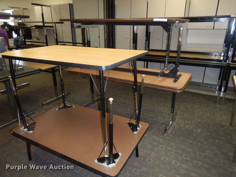 image for item GJ9744 (10) tables