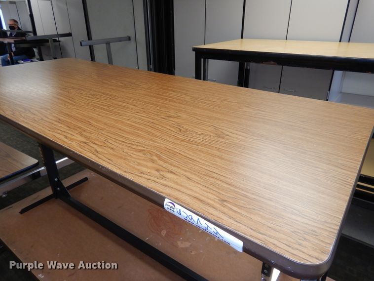 image for item GJ9744 (10) tables