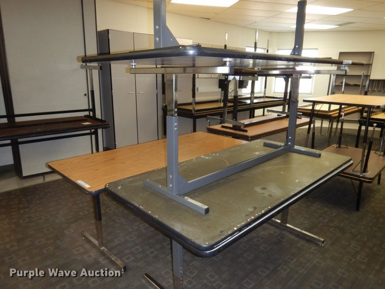 image for item GJ9744 (10) tables