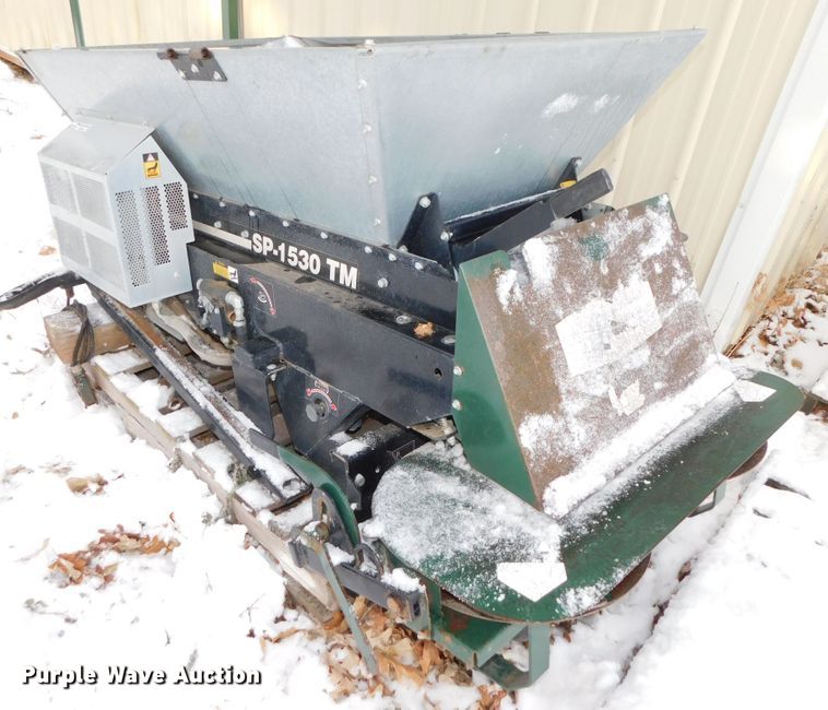 image for item GQ9923 2002 Turco SP-1530TM top dresser spreader
