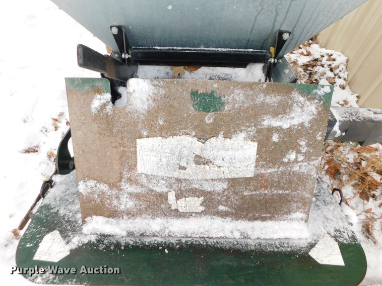 image for item GQ9923 2002 Turco SP-1530TM top dresser spreader
