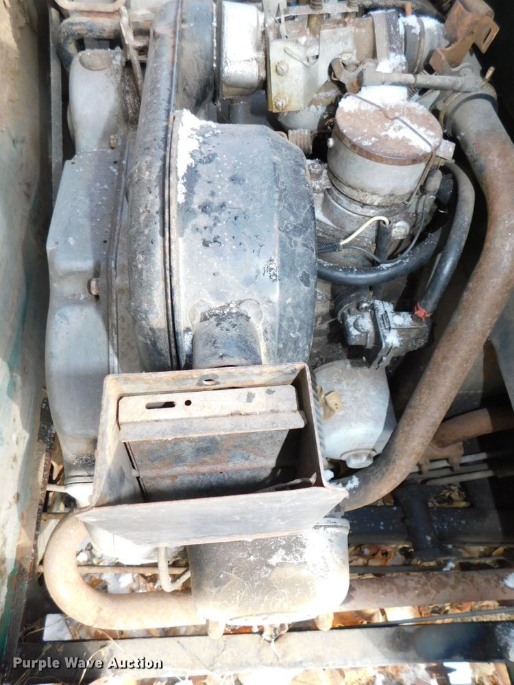 image for item GQ9924 Cushman truckster