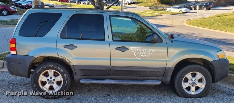 image for item HM9754 2006 Ford Escape SUV