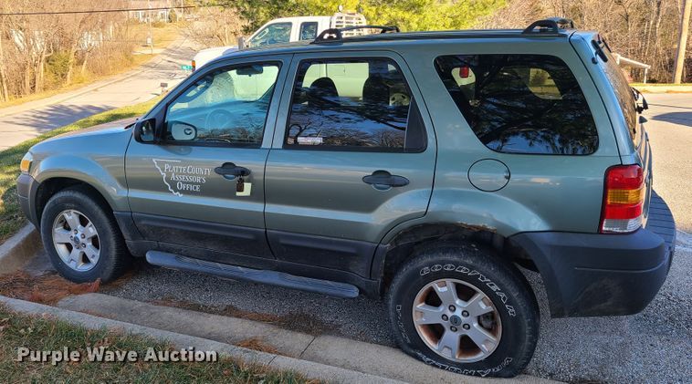 image for item HM9754 2006 Ford Escape SUV