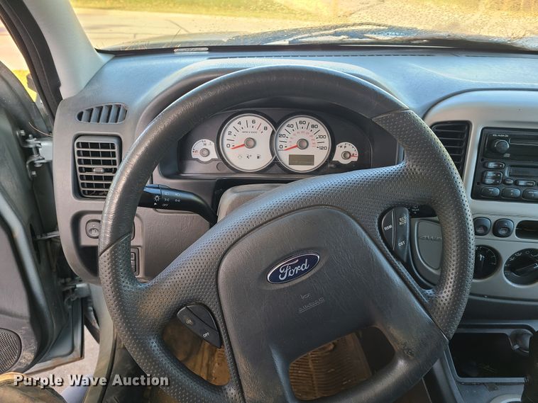 image for item HM9754 2006 Ford Escape SUV