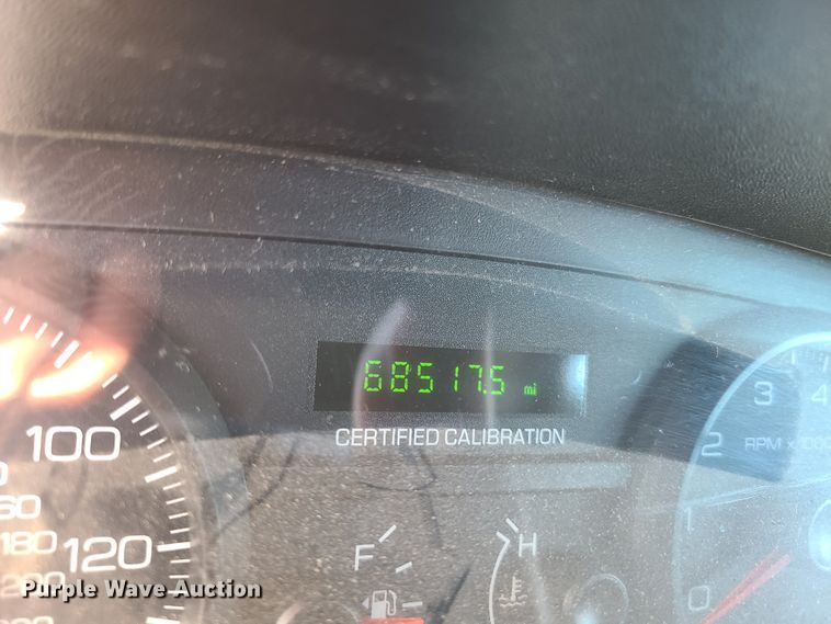 image for item HM9836 2006 Ford Crown Victoria Police Interceptor