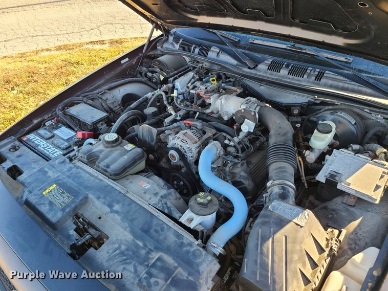 image for item HM9836 2006 Ford Crown Victoria Police Interceptor