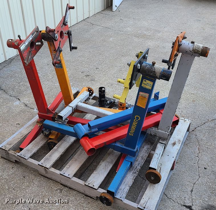 image for item HM9837 (6) engine stands