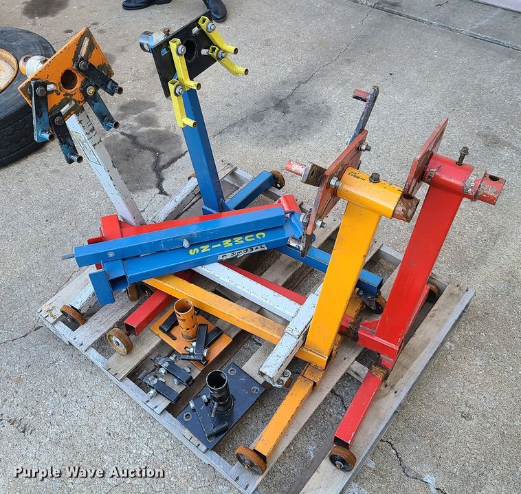 image for item HM9837 (6) engine stands