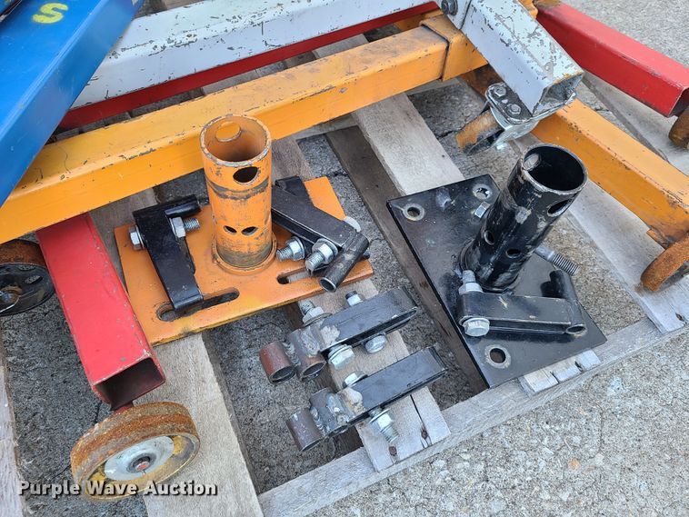 image for item HM9837 (6) engine stands