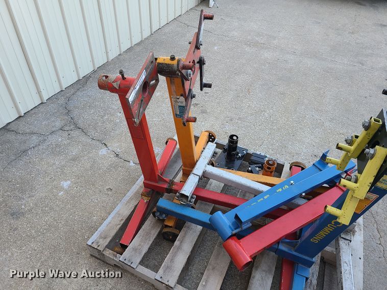 image for item HM9837 (6) engine stands