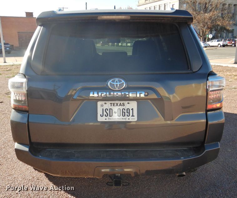 image for item HO9965 2016 Toyota 4Runner  SUV