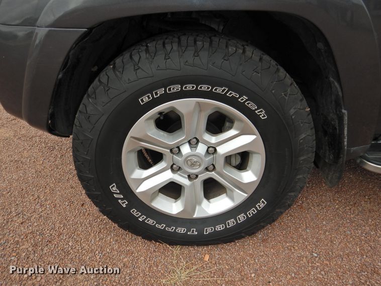 image for item HO9965 2016 Toyota 4Runner  SUV