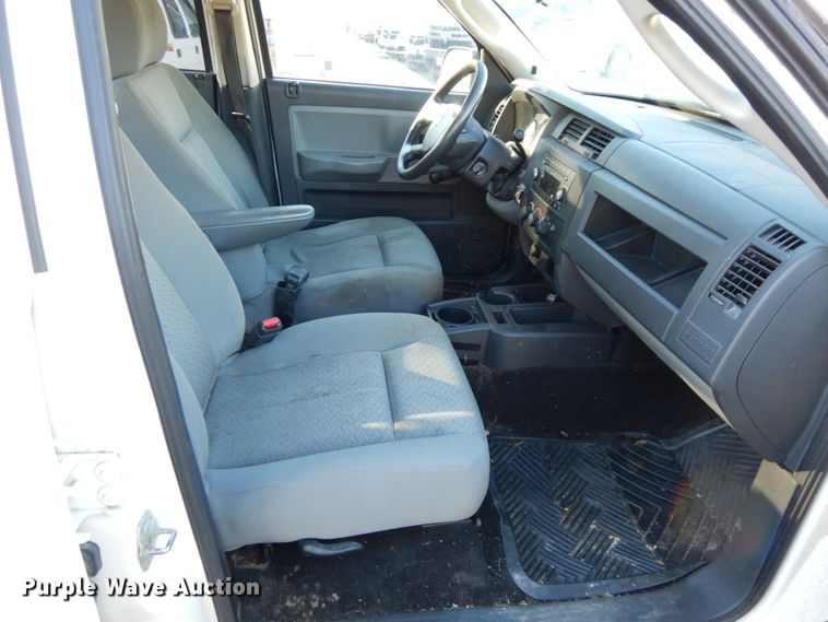 image for item HP9109 2009 Dodge Dakota  Crew Cab pickup truck