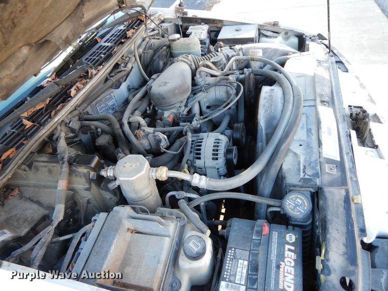 image for item HP9111 2002 Chevrolet Blazer LS  SUV