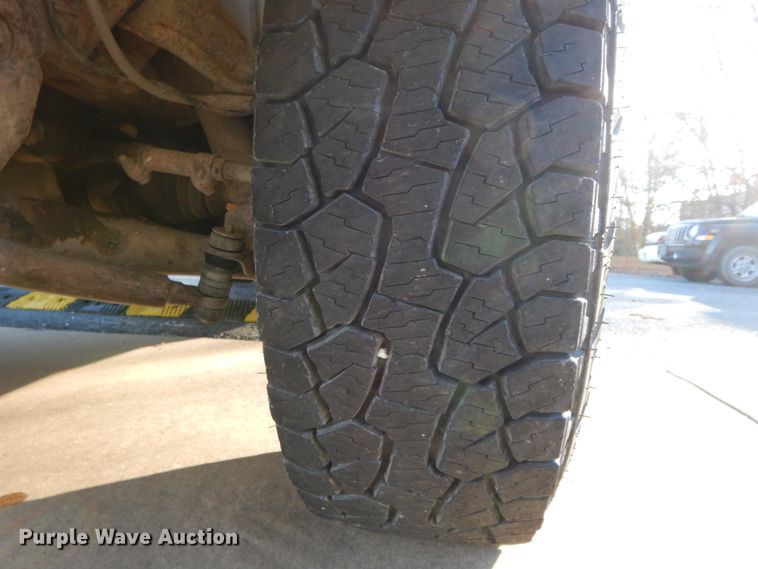 image for item HP9111 2002 Chevrolet Blazer LS  SUV