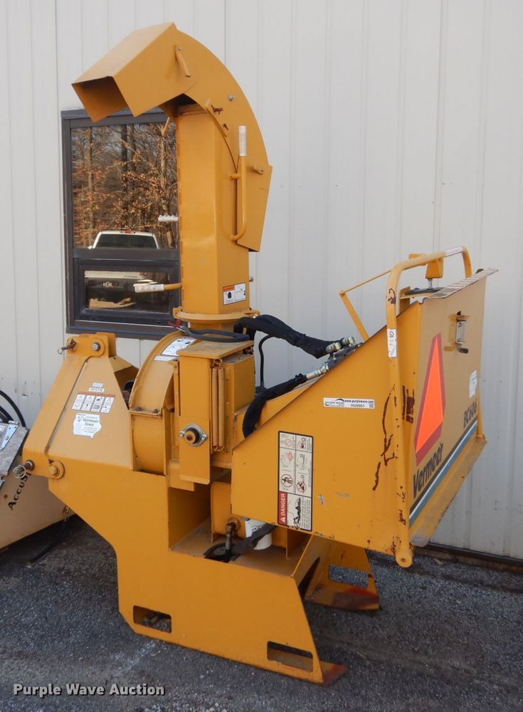 Vermeer BC606 wood chipper in Ottumwa, IA Item HU9901 sold Purple Wave