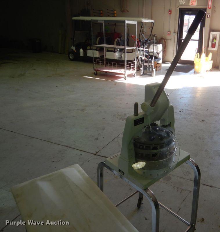 image for item HU9909 Restaurant equipment