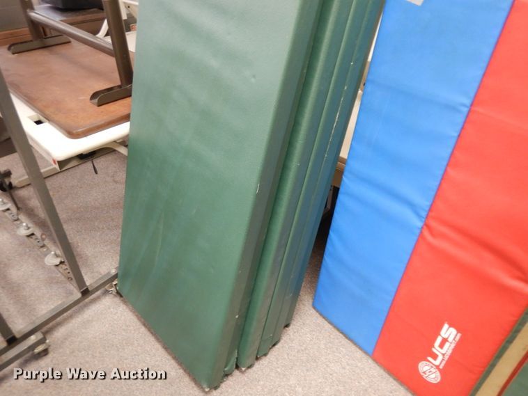 image for item HU9925 Wall mats