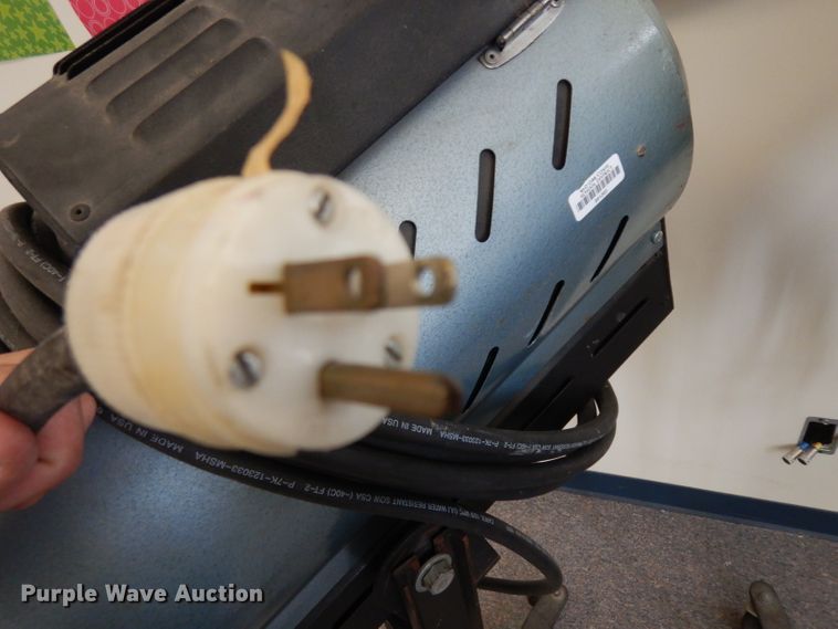 image for item HU9929 (2) Alt Sport stage lights