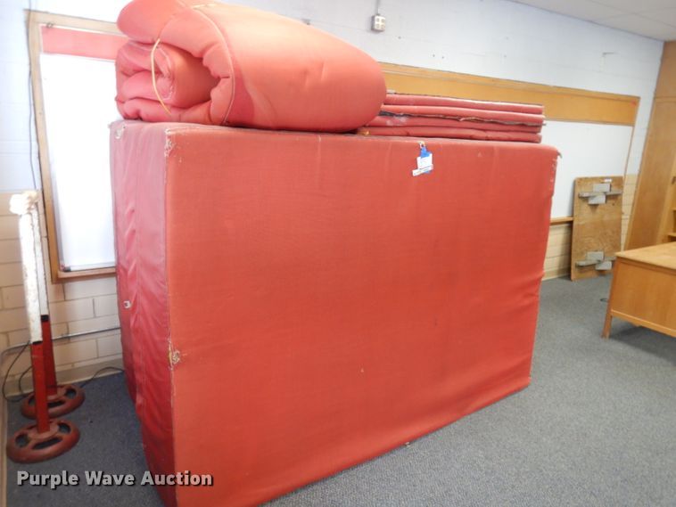 image for item HU9933 Sporting goods