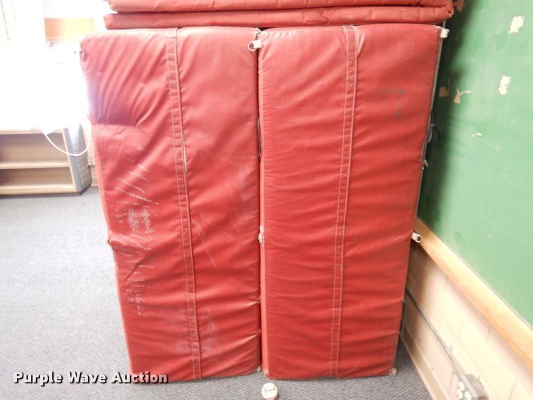 image for item HU9933 Sporting goods