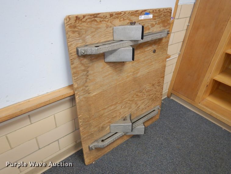 image for item HU9933 Sporting goods