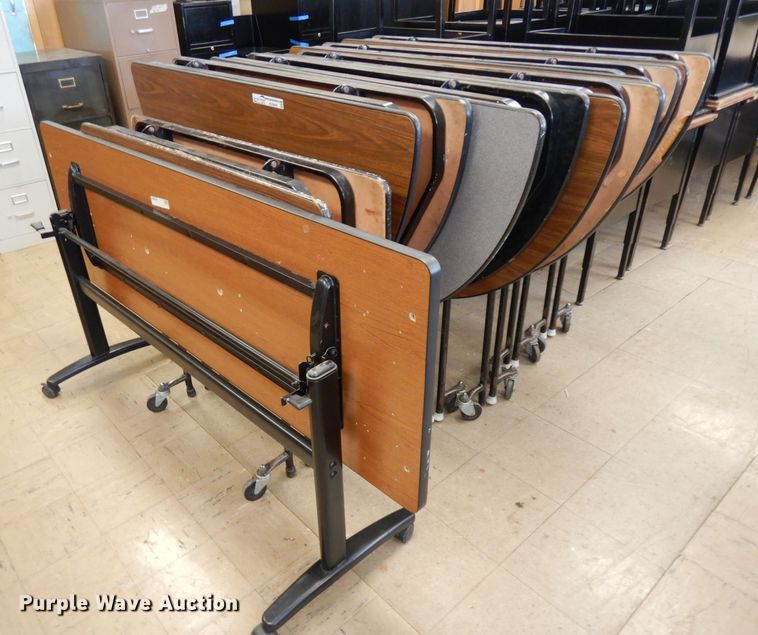 image for item HU9940 (7) tables