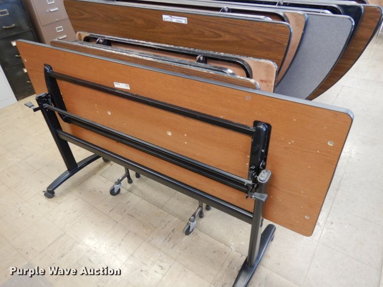 image for item HU9940 (7) tables