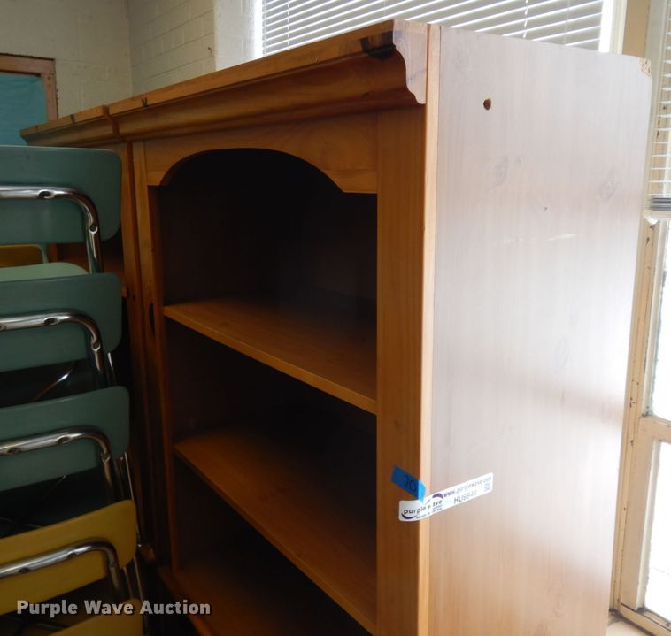 image for item HU9944 (2) wood hutches