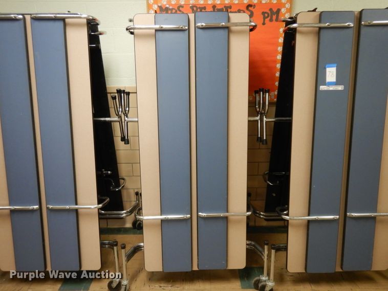 image for item HU9951 (8) folding cafeteria tables