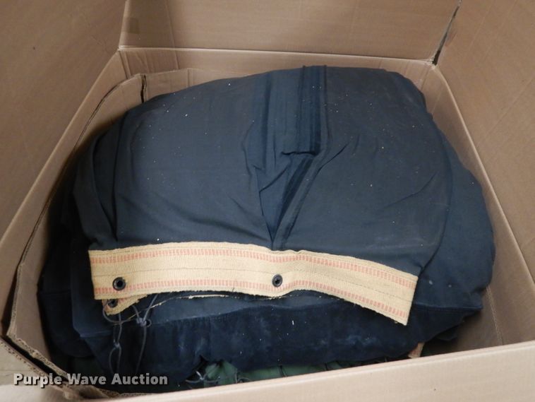 image for item HU9954 Stage curtains