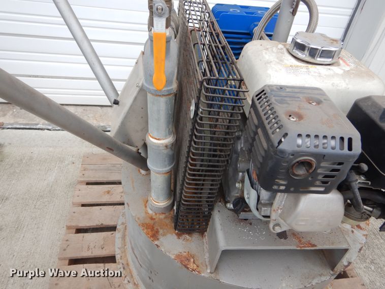 image for item HV9559 Big Sidewalk sucker