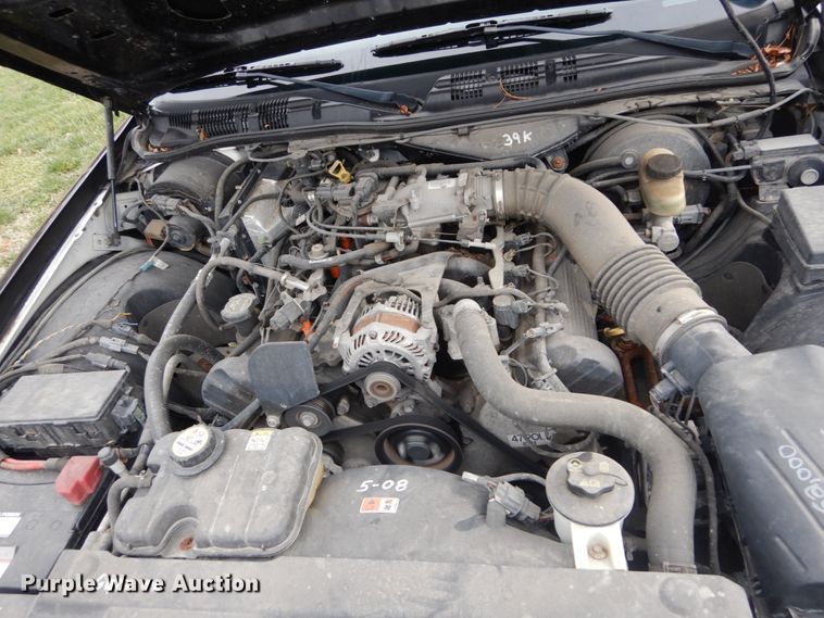 image for item HV9561 2004 Ford Crown Victoria Police Interceptor