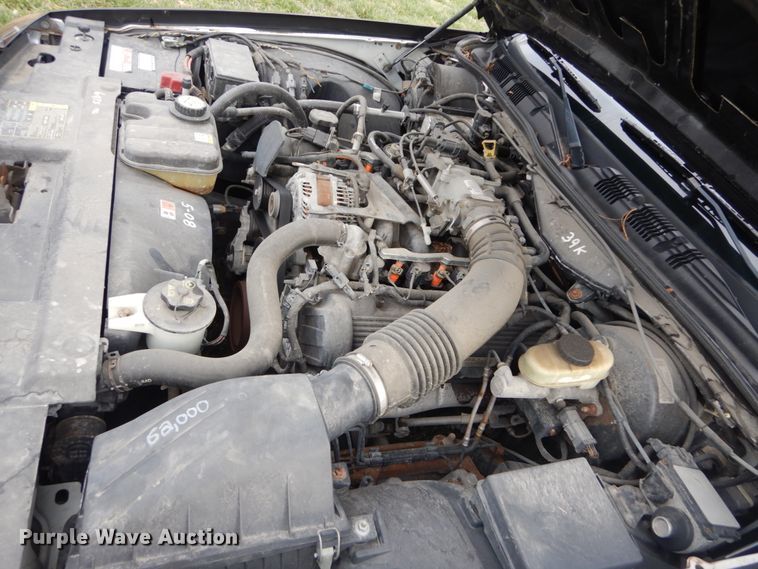 image for item HV9561 2004 Ford Crown Victoria Police Interceptor