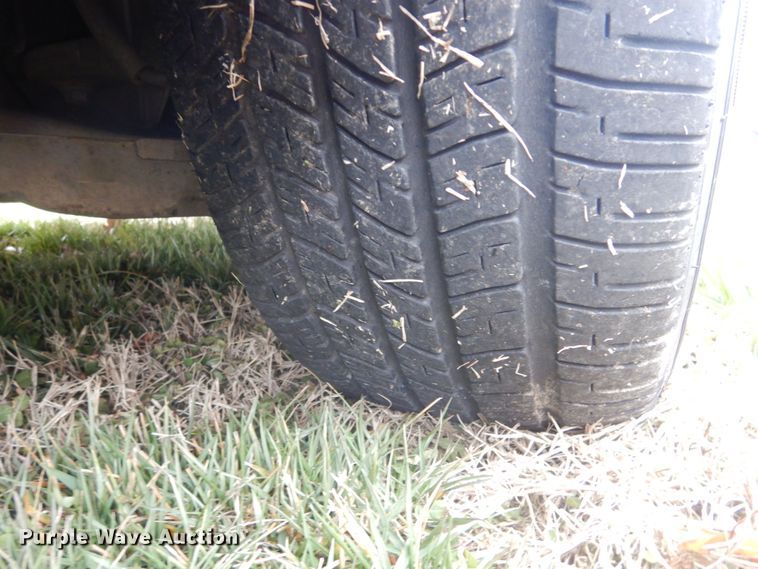 image for item HV9561 2004 Ford Crown Victoria Police Interceptor