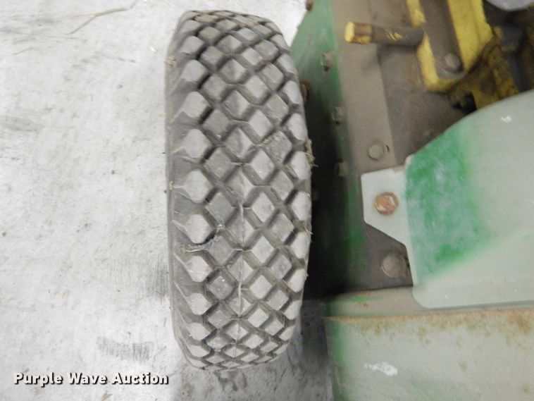 image for item HV9566 (2) John Deere 826 snow blowers