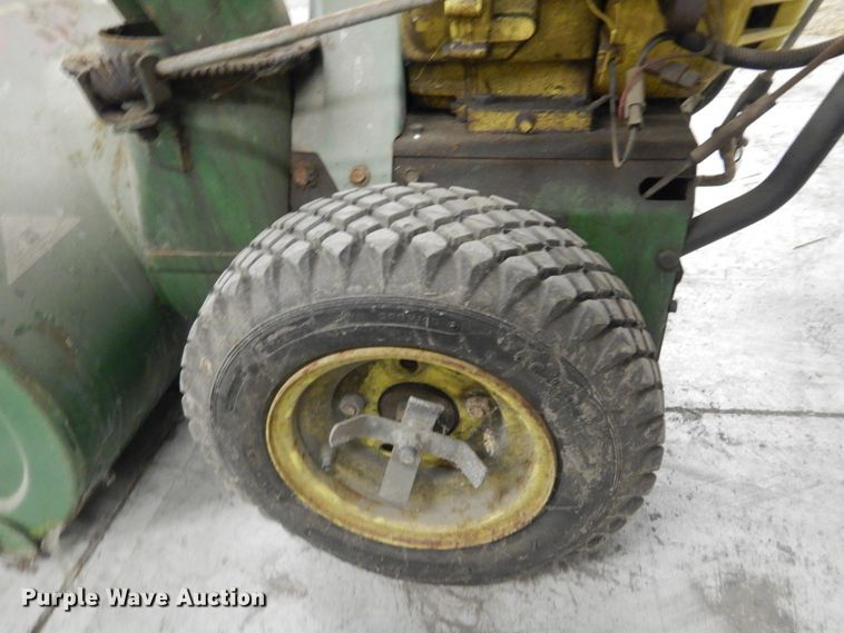 image for item HV9566 (2) John Deere 826 snow blowers